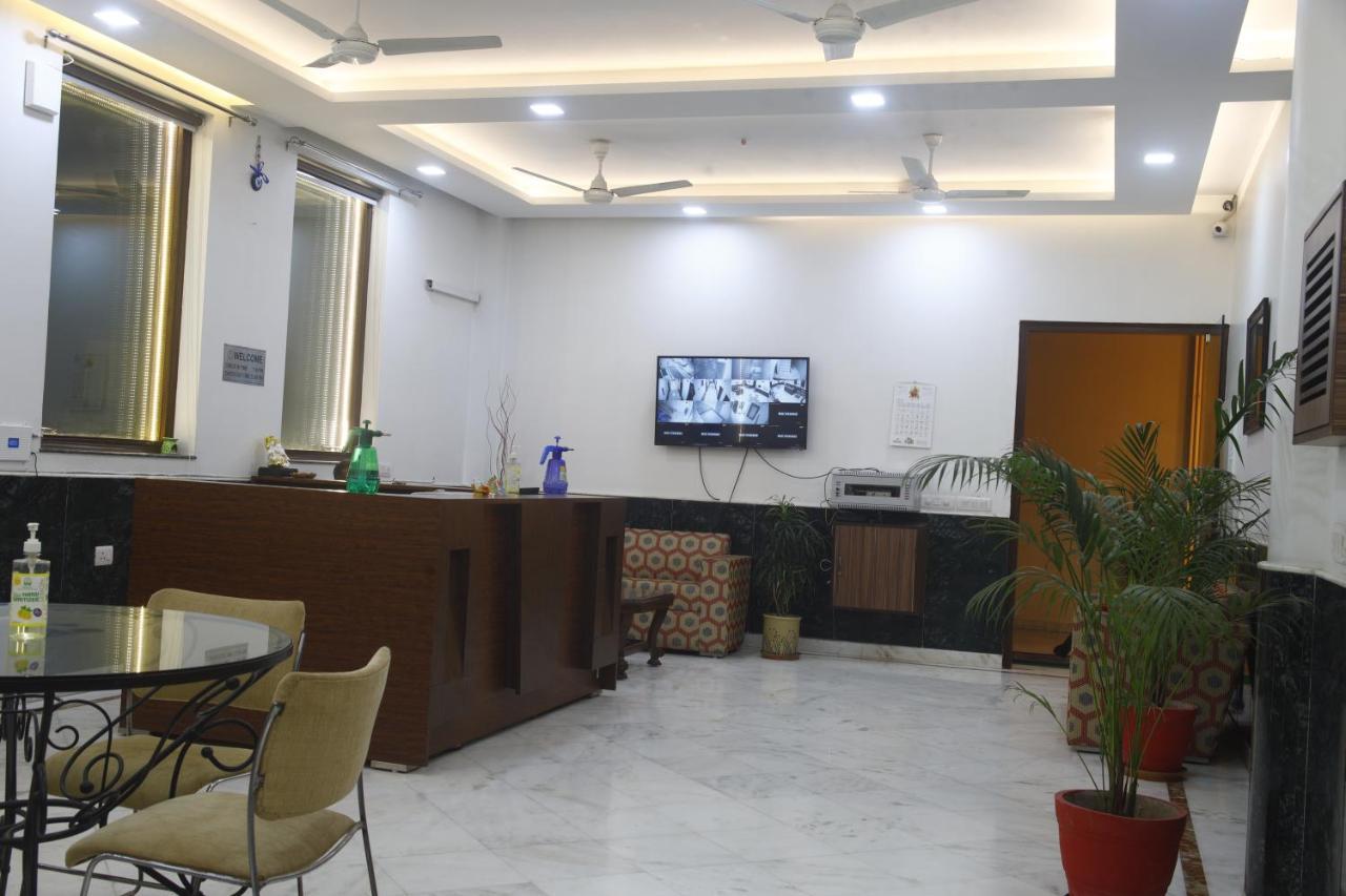 Peepal Tree Residency Bed and Breakfast Nuova Delhi Esterno foto