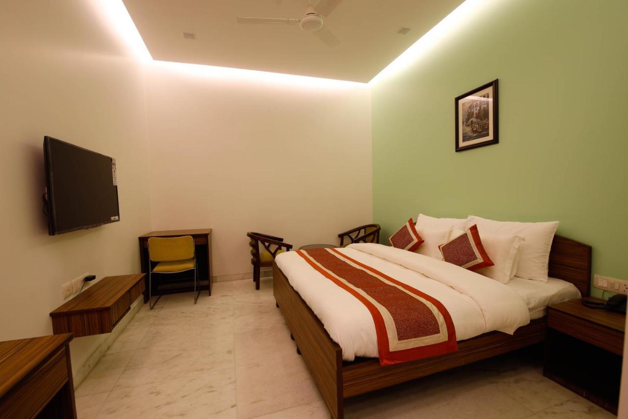 Peepal Tree Residency Bed and Breakfast Nuova Delhi Esterno foto